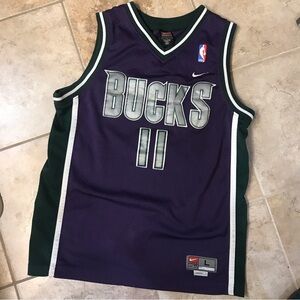 🏀VINTAGE NIKE Milwaukee Bucks #11 Jersey
